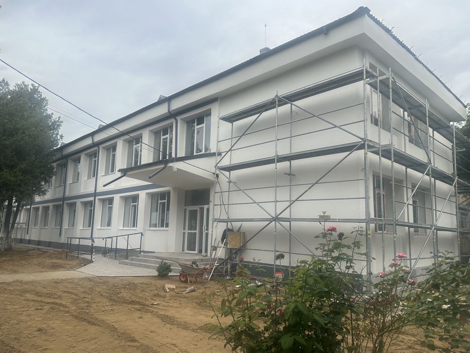 Firma de constructi porfesionista( case la rosu,izolati termice)