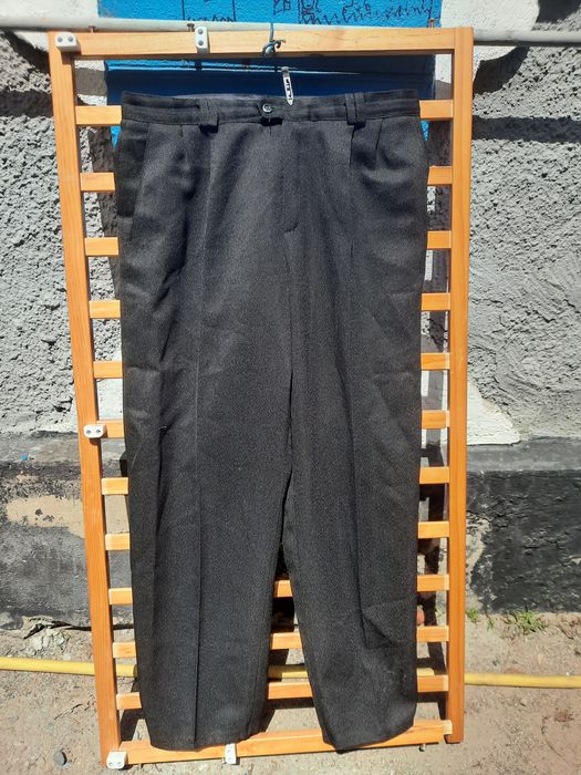 Продам мужскую одежду