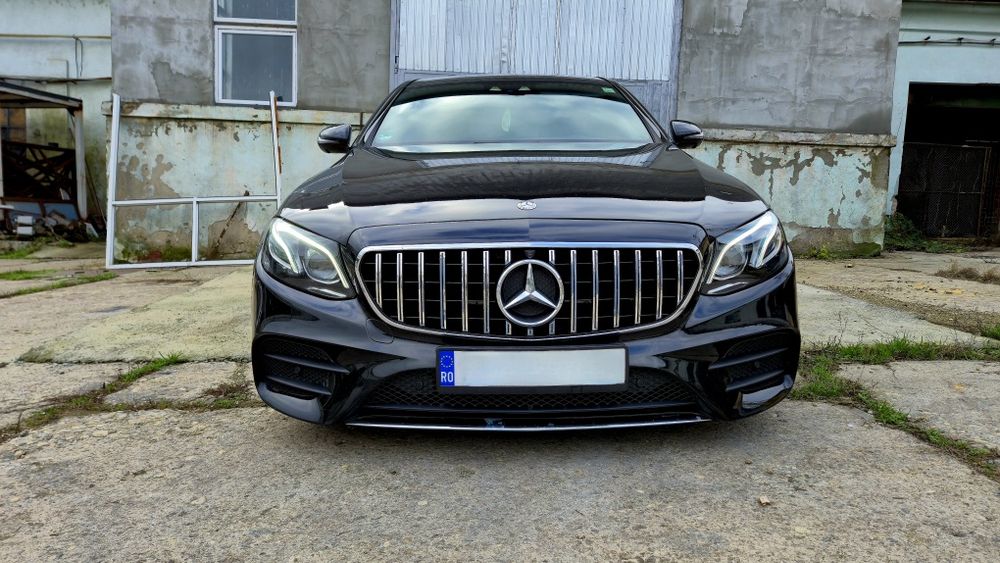 Mercedes Benz E220d AMG LINE 9G-TRONIC Impecabil