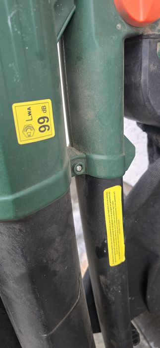 Vând aparat de aspirat/suflat