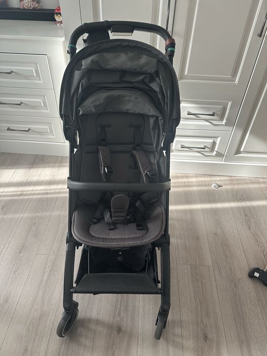 Carucior Joolz Aer+, potrivit pentru cabina avion