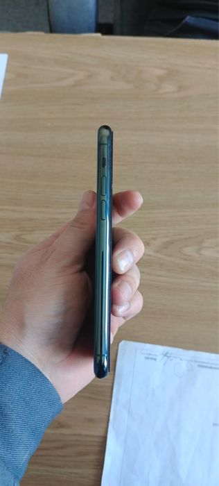 продам айфон 11 про 512гб