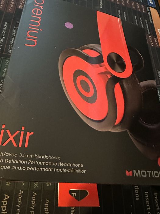 Caști IXIR PREMIUM cu fir