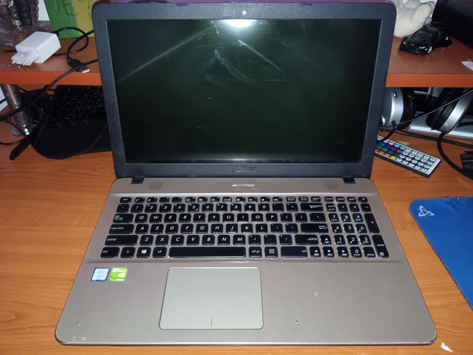 Laptop Asus X541U