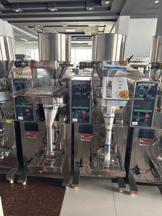 Вертикальная упаковочная машина для кофе чай и тд