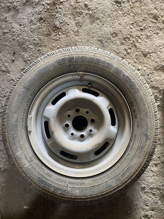 Продам колесо r13