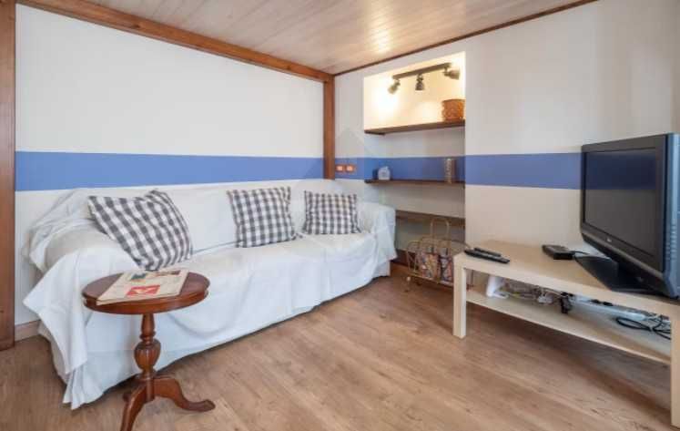 Дава се под наем Двустаен апартамент в Пловдив, Каменица 1 - 60 кв.м за 348.84 € - Снимка #2