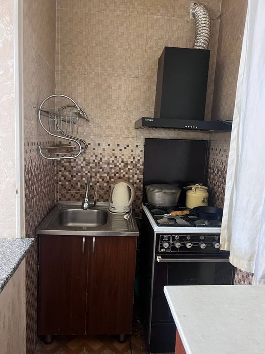 CHILANZAR 11 Kv 2 XONA 3 XONA qilingaN Tozza RemonT 1 etajda SHaroitla