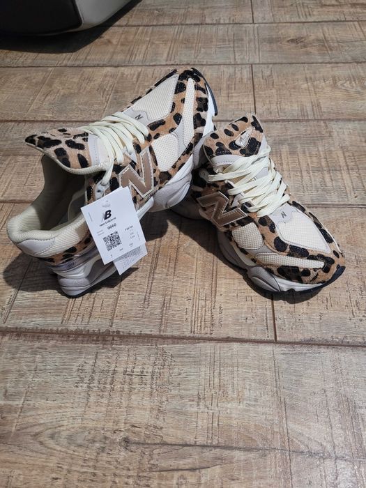 Vand adidasi NB9060