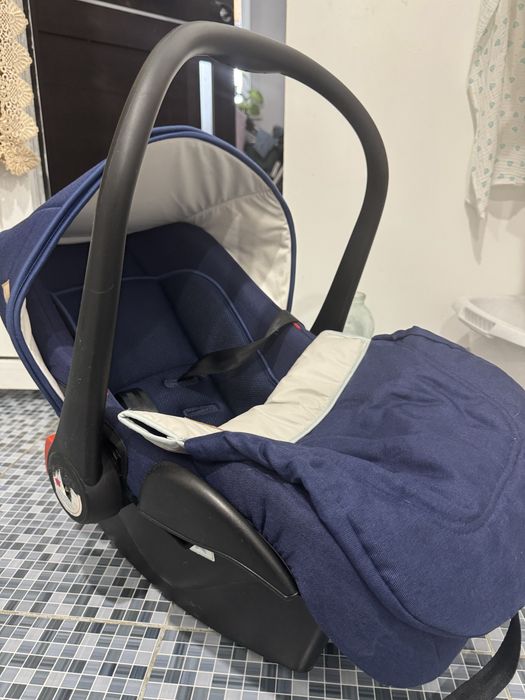 Детская  автолюлька