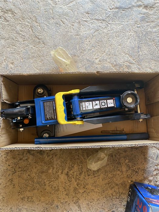 Дамкрат подкадной гидравлически