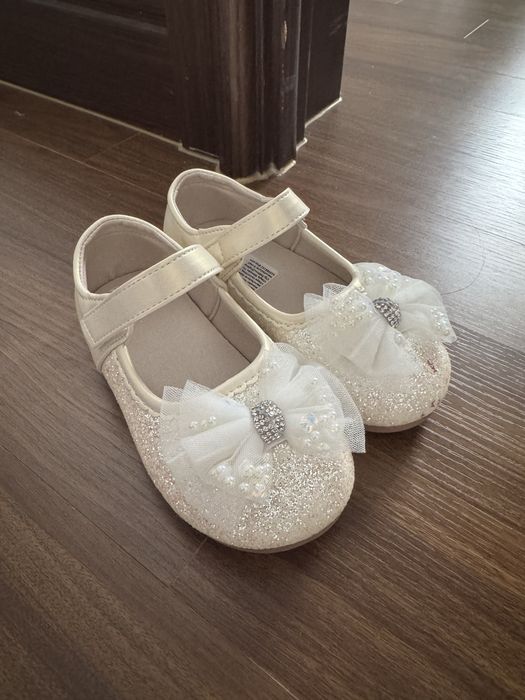 Продам туфли нарядные