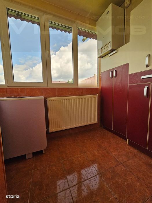 Apartament 2 camere,- De închiriat - Zona "MAL"