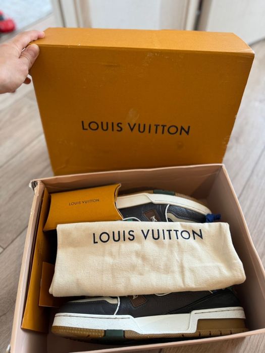 Продам кроссовки LV  б/у