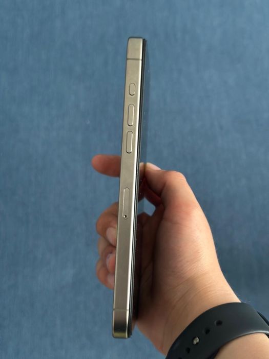 Продаю  срочно iPhone 15 Pro Max