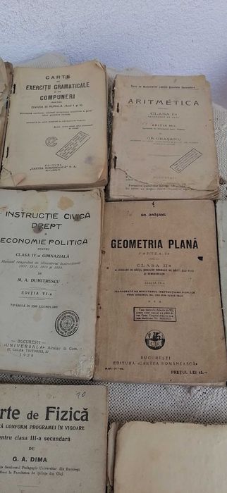 ofer  spre  vanzare  carti   din  perioada  1921  1928  30 lei