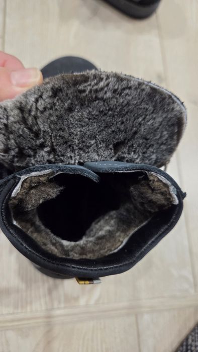 Детские зимнее сапоги новые