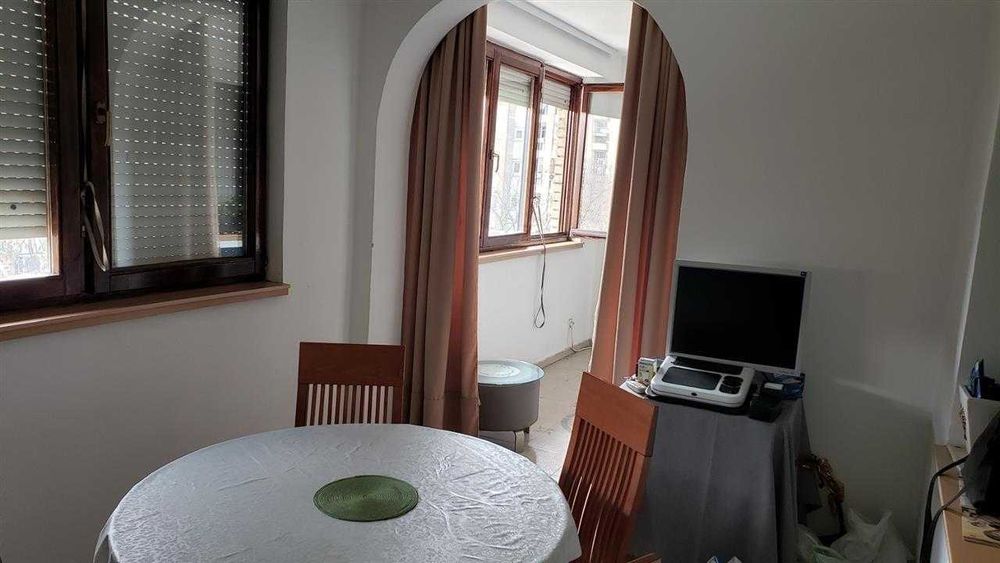 Двустаен имот в кв.Люлин 7