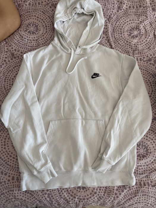 Дънки, Nike, тениски, потници горница