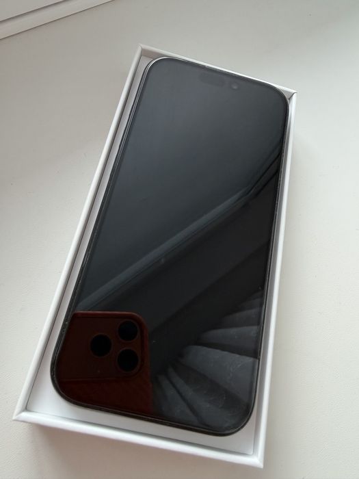 Продам iPhone 16 pro