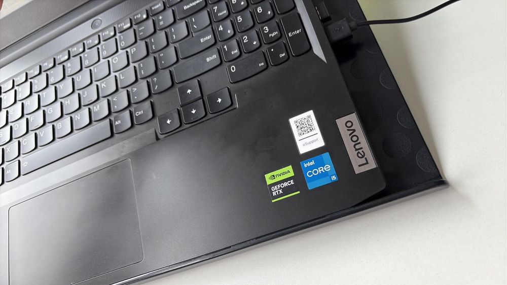 Laptop Lenovo Intel i5