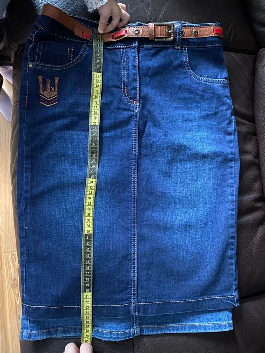 Fusta de blugi S decenta, stare impecabila