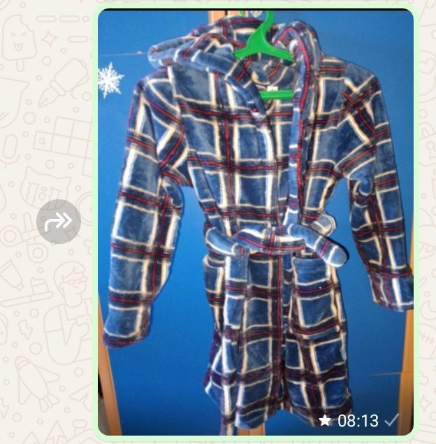 Продам халаты 2 шт