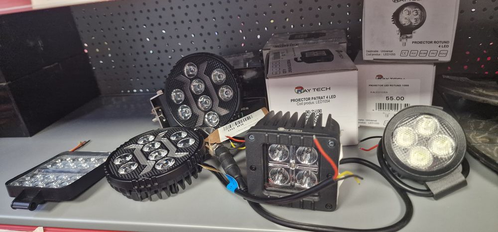 Set lampi remorca LED 12-24V cu magnet si control wireless pret 480 si