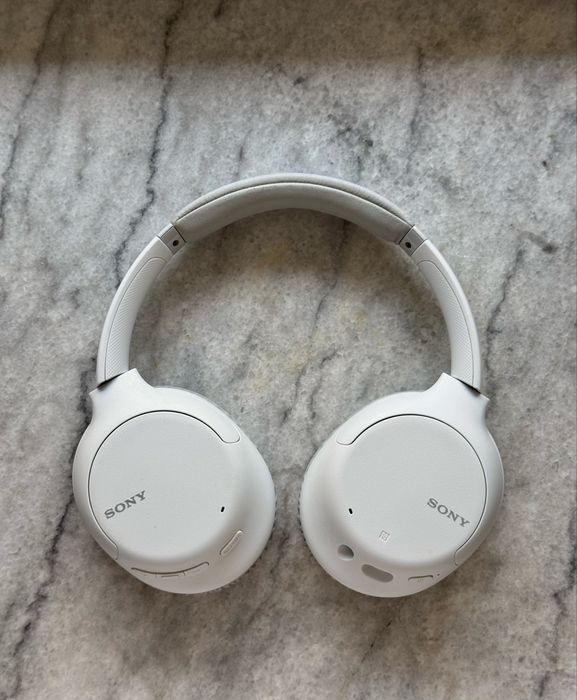 Продам наушники Sony