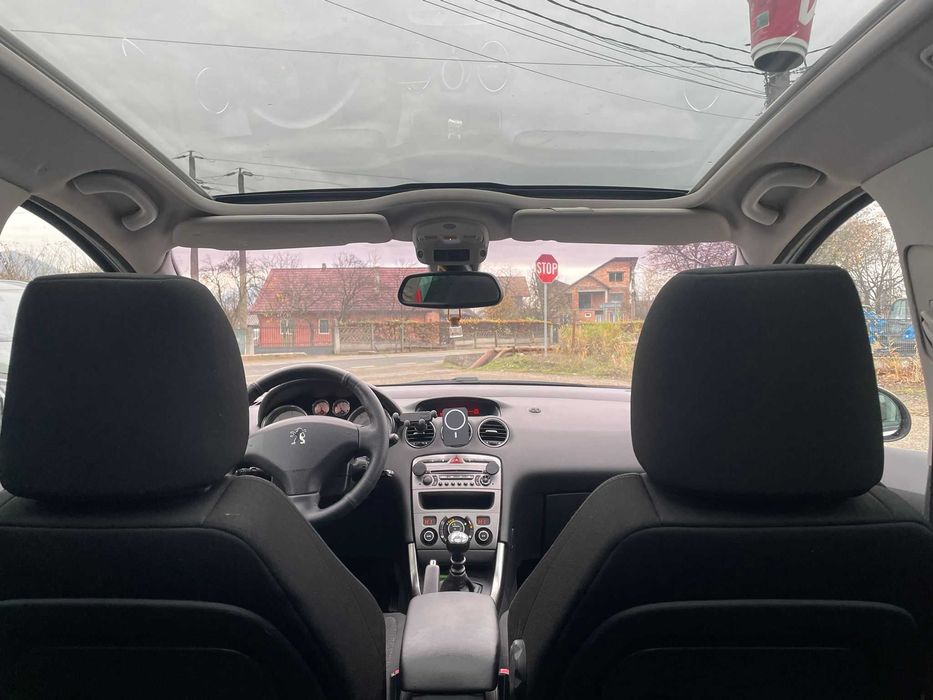 Peugeot 308 sw 7 locuri