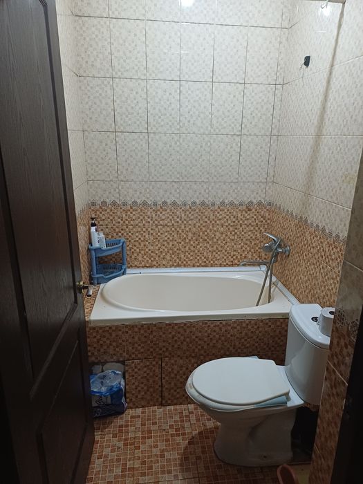 Kvartira sotiladi mirzo ulugbek rayonida