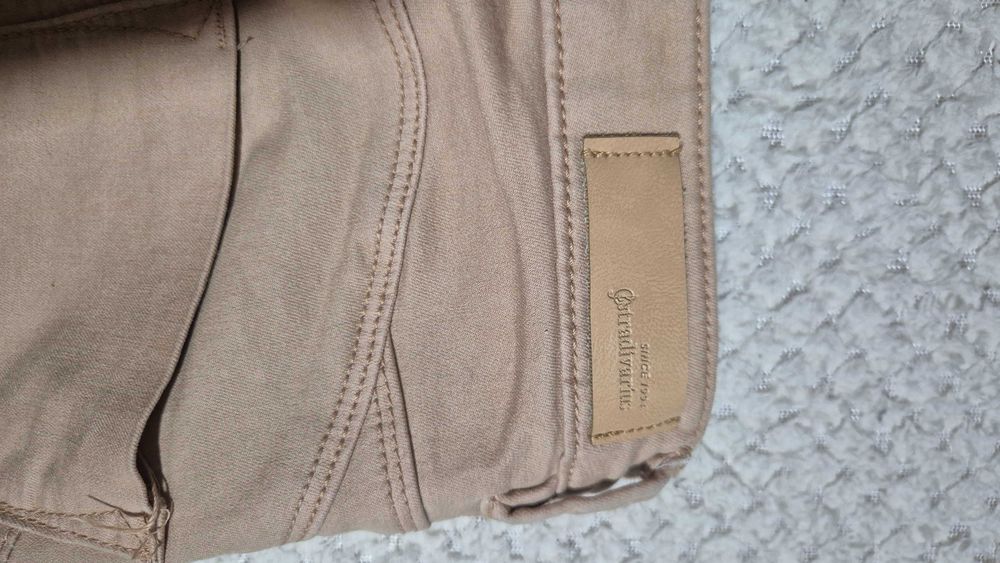 Дамски панталон Stradivarius