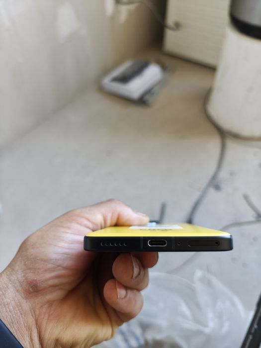Продам Xiaomi POCO F7 ULTRA 16/512