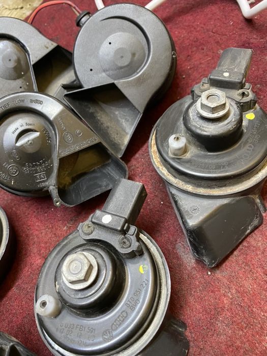 Клаксони клаксон Сирена сирени тромба Audi Vw Ауди a3 A4 A5 A6 Q5