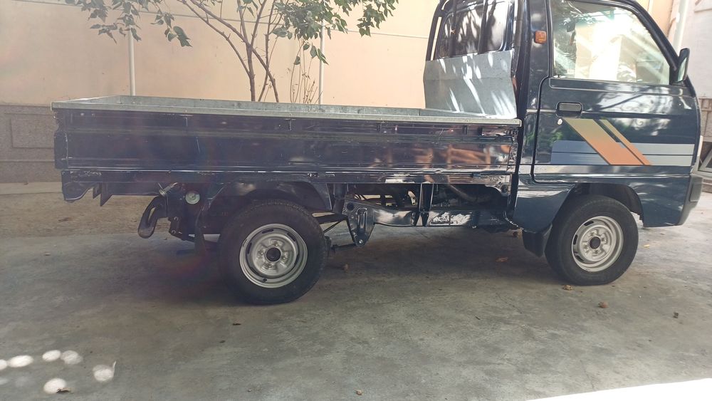 Labo mashinasi 2024 53ming  prapan qoyilgan tunuka bort qoʻyilgan yurg