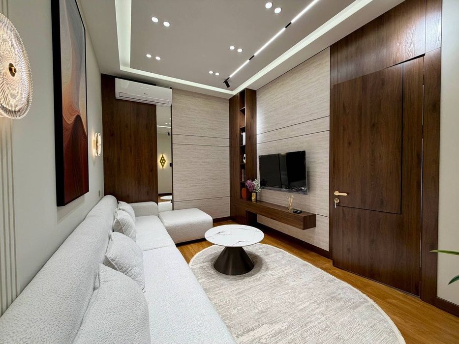 Яккасарайский район 3 комнатная новая квартира / ул Бабур никто не жил