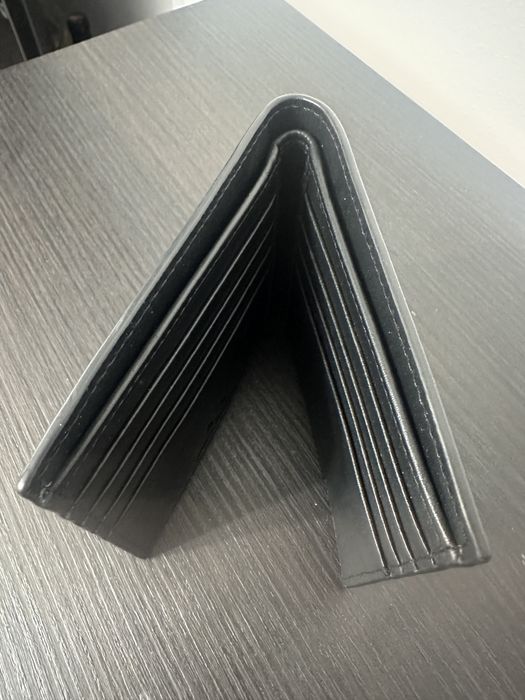 Portofel pentru bărbați Armani Exchange.