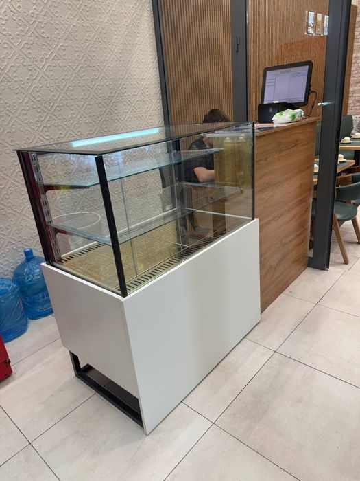 Vitrina  витрина холодильник