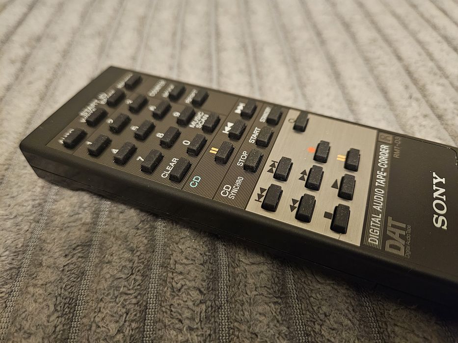 Telecomanda Sony DAT RMT-D3