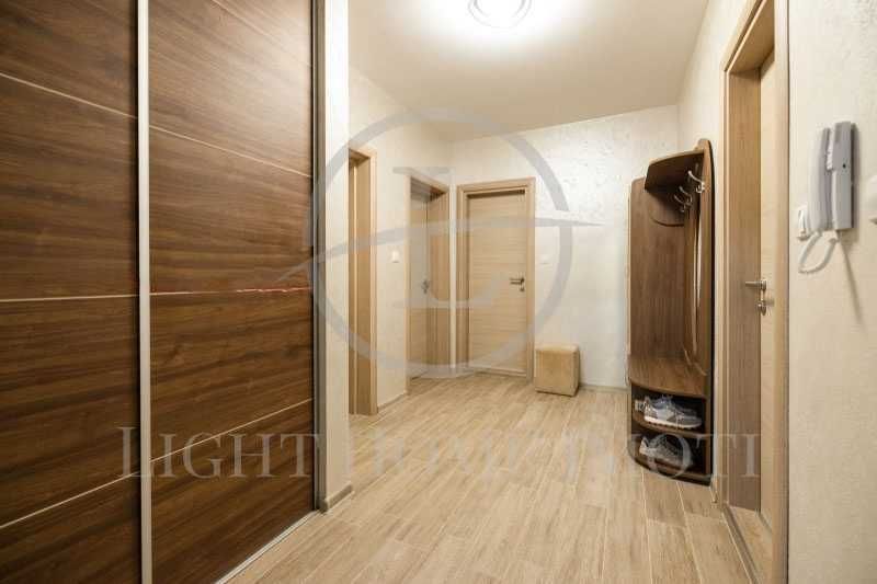 Реф. 3455 Тристаен Обзаведен Апартамент / Коматевско Шосе