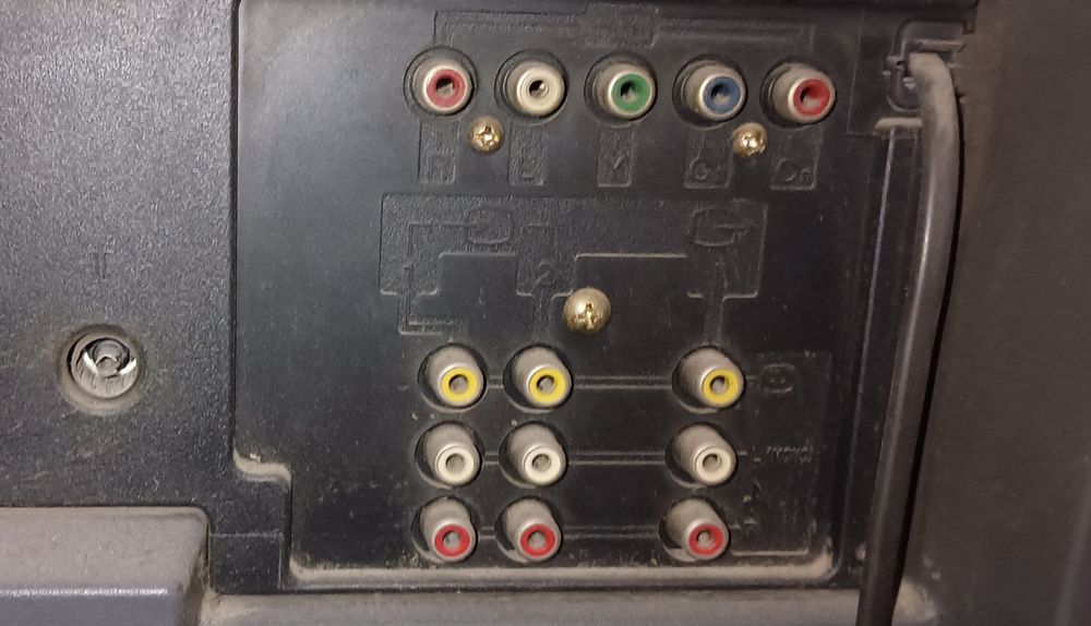 срочно продам телевизор