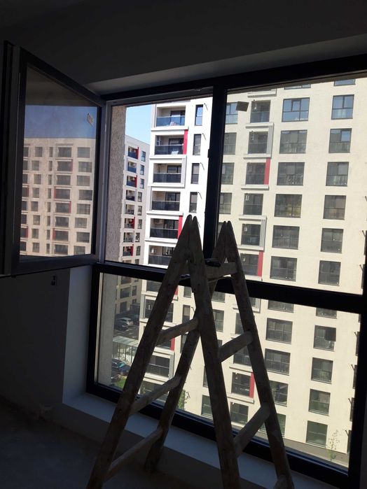 Oferim Servici de Curățenie Scări de bloc pe santiere in apartamente