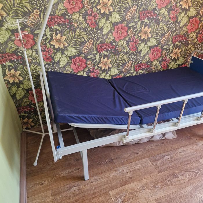 Кровать для лежачего больного