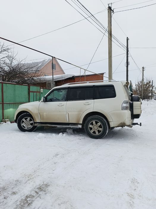 Паджеро 4 бензин 3 литра