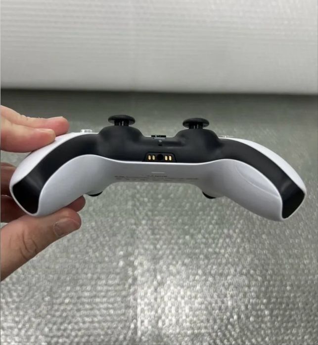 Dualsense oq rang korobkalari bn