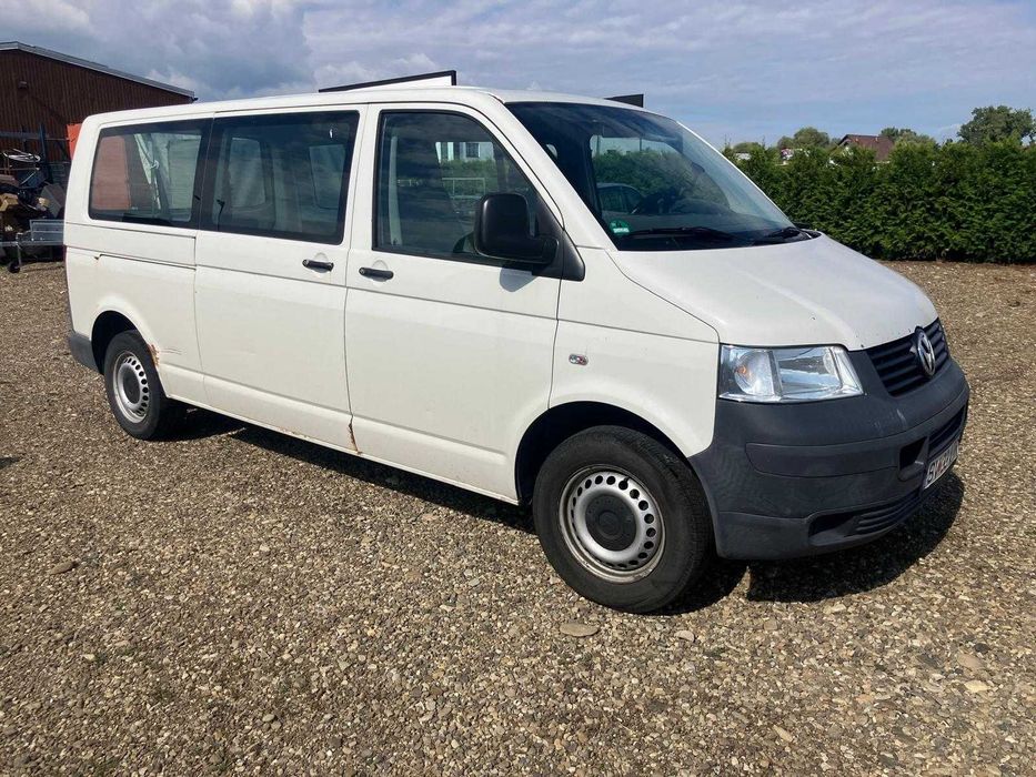 VW Transporter 8+1 model lung AC 1,9TDI