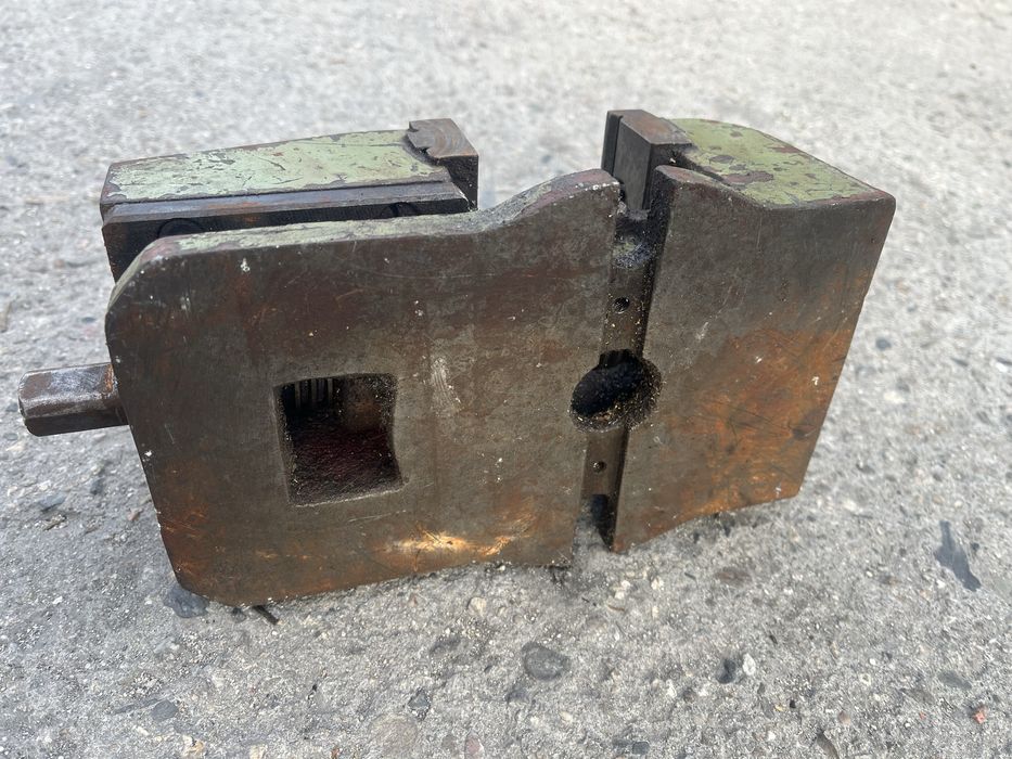 Менгеме шлосерско