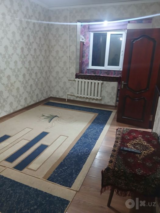 Срочно сдаётся квартира район миробод панельный базар 350 у.е