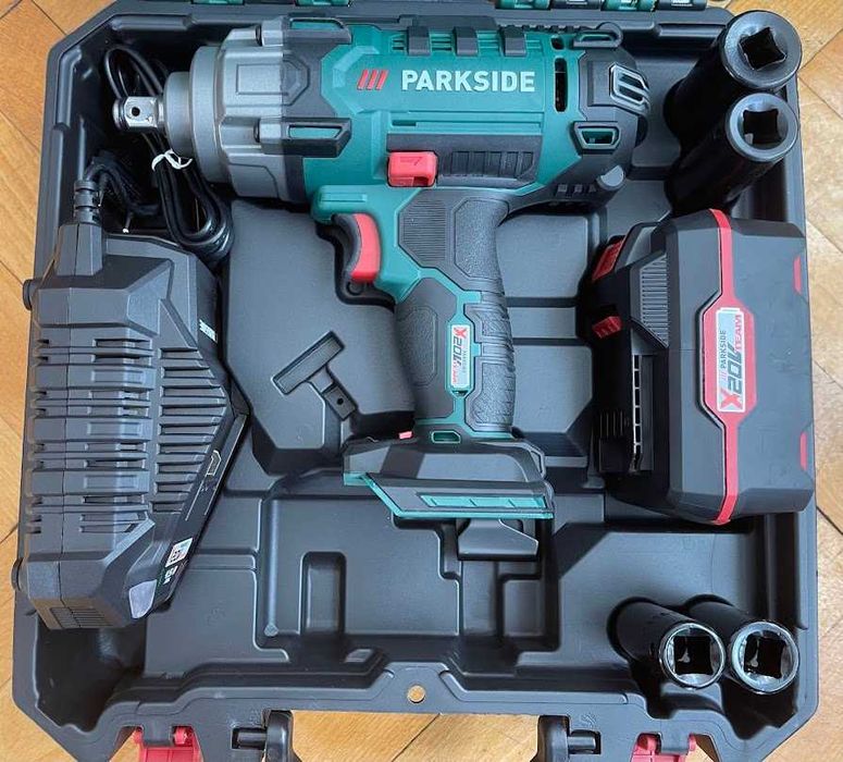 PARKSIDE® 12 V акумулаторна тресчотка 54Nm. Отлична за зглобяване и разглобяване на всякакви винтове,болтове и гайки на автомобил и други машини. Внос