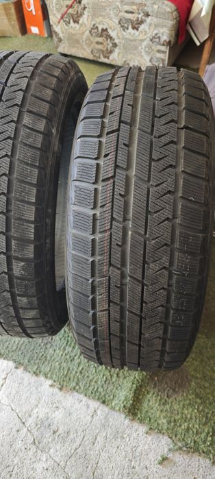 Продам шины зимние 255/55/20